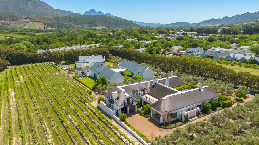 4 Bedroom Property for Sale in Franschhoek Western Cape